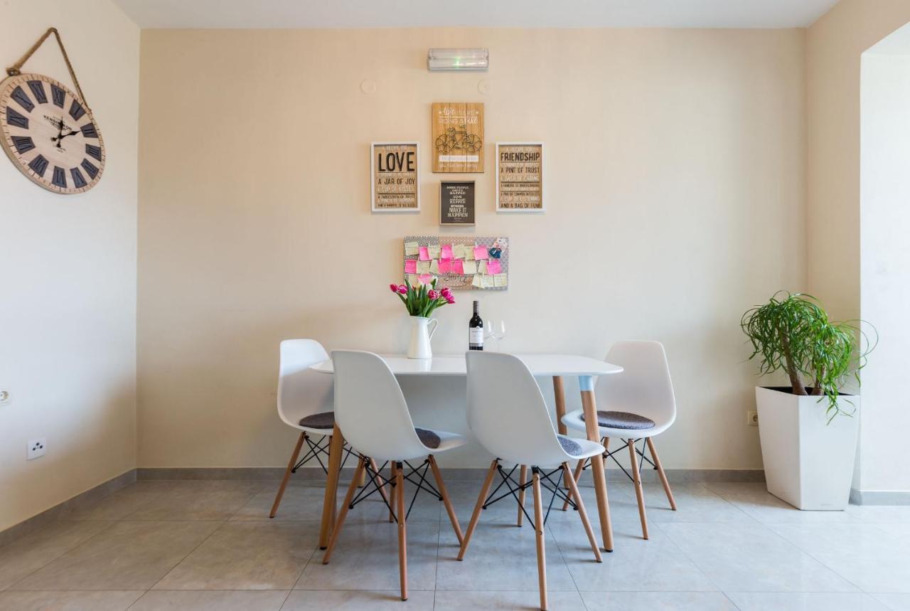 Apartment Calle Larga 14 In Old Town